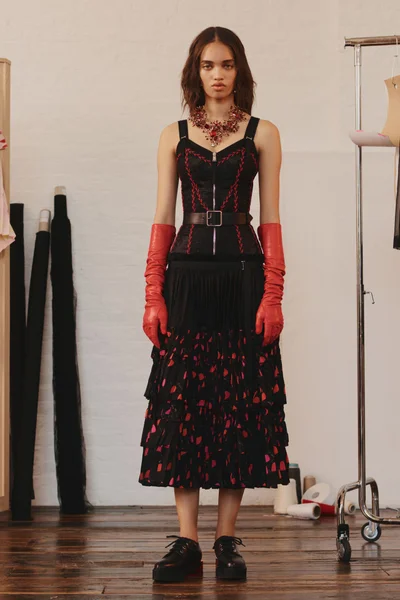 Look 8
